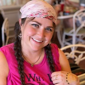 Meet your Posher, Bailey